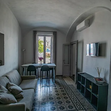 La Dimora Del Glicine Apartment Belgirate Exterior photo